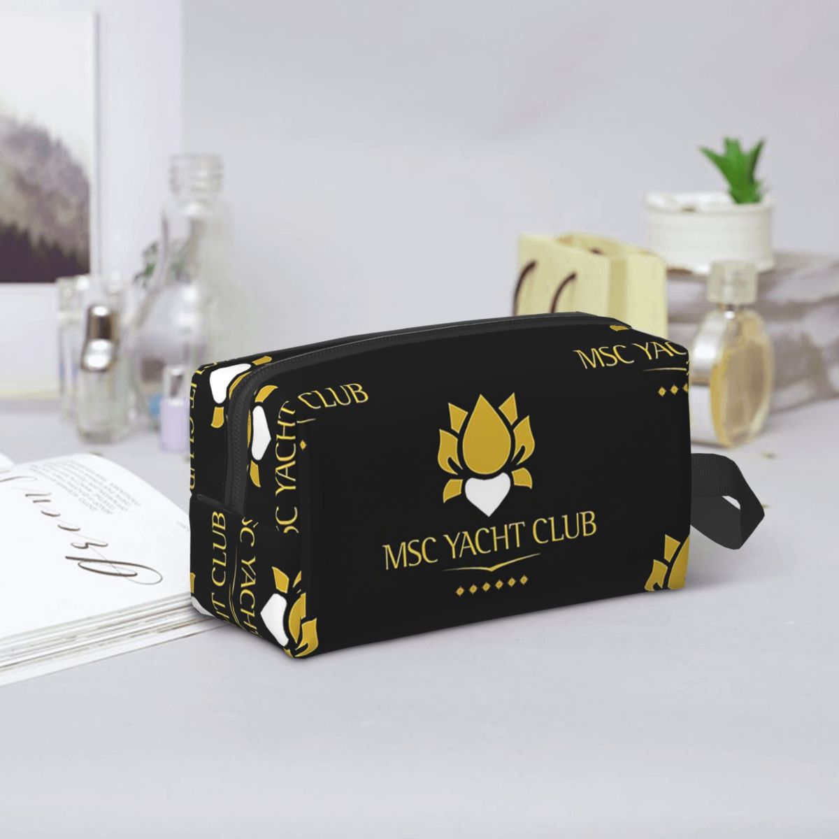 Beauty Makeup Logo Design - MSC ヨットクラブ ロゴデザイン キャップ メイクアップバッグ 化粧品オーガナイザー